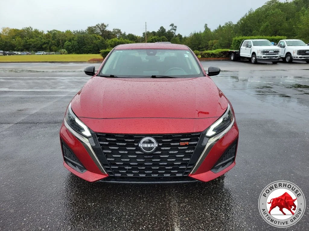 Used 2024 Red Nissan 2.5 SR image 10