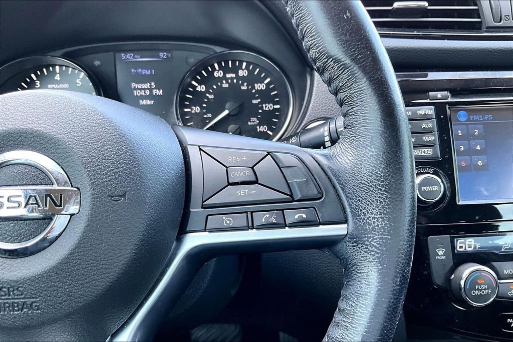 Used 2017 Gray Nissan SL image 18