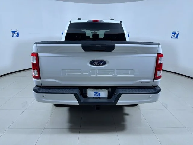 Used 2023 OXFORD WHITE Ford XL SuperCrew STX Package image 17