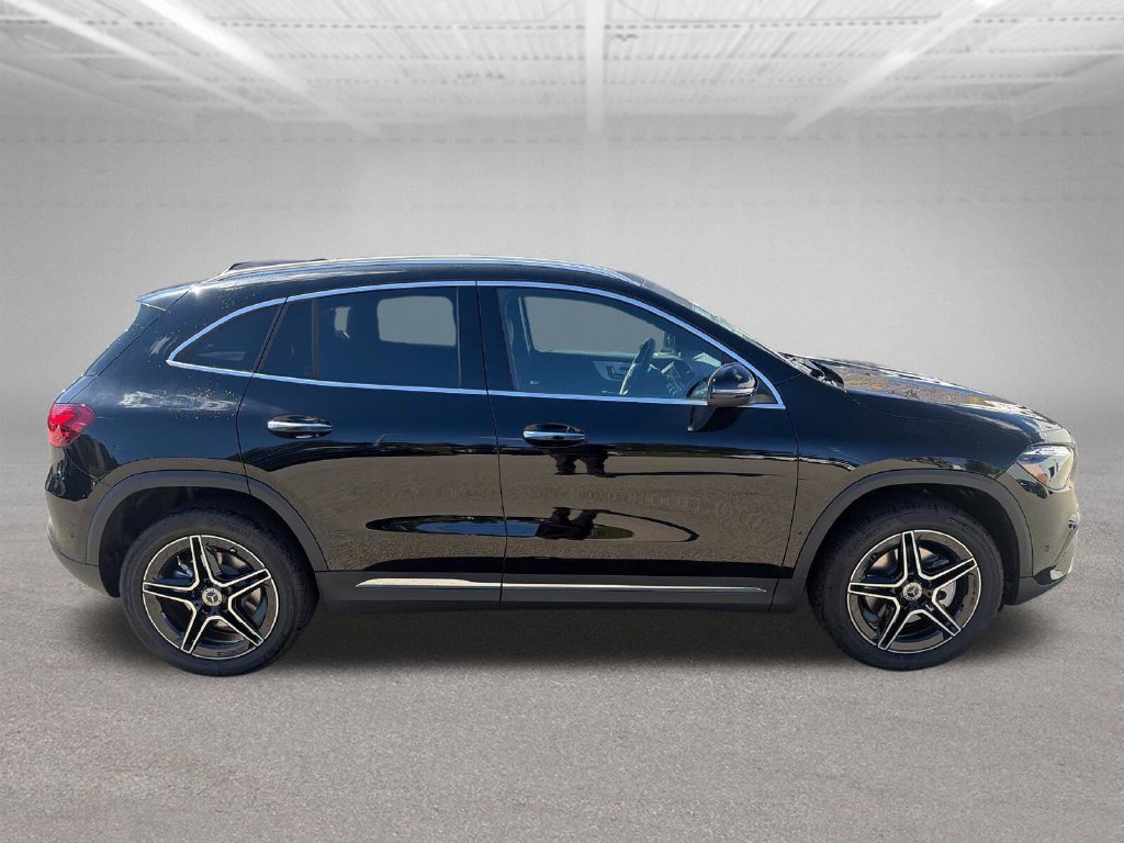 New 2026 Night Black Mercedes-Benz GLA 250 image 10