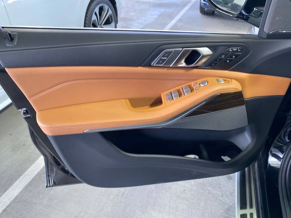 Used 2019 Black Sapphire Metallic BMW xDrive40i image 13