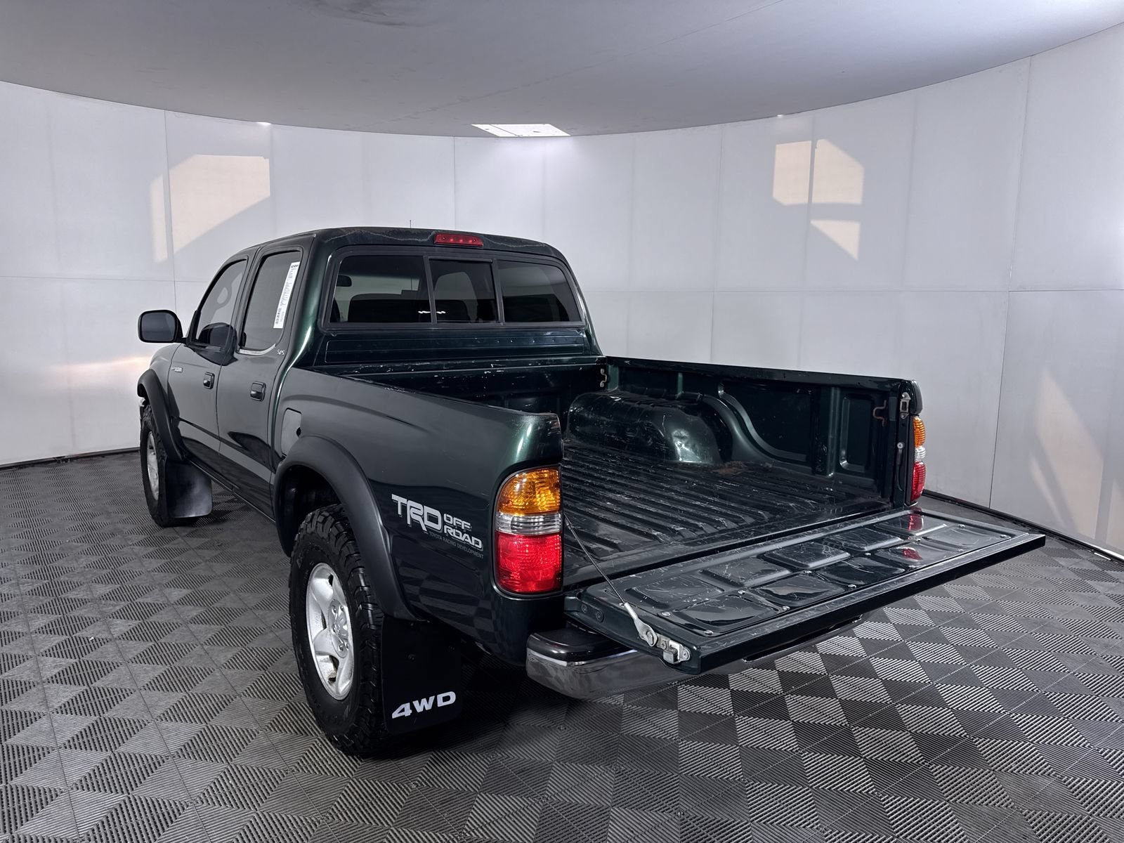 Used 2002 Green Toyota  image 21