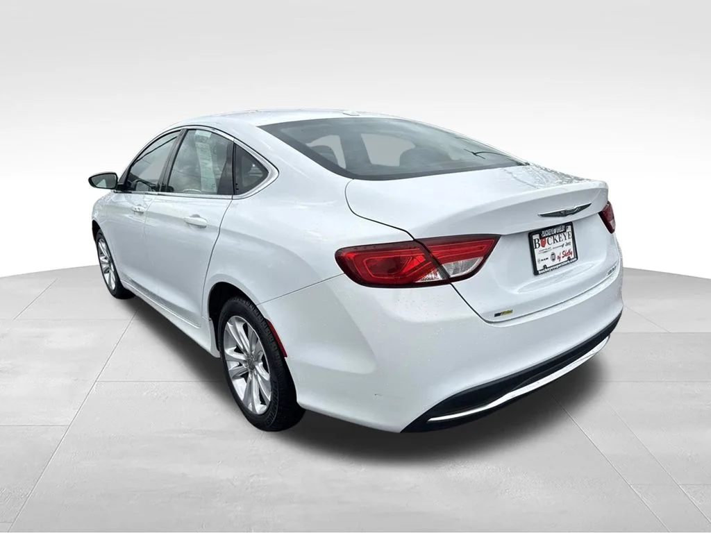Used 2016 White Chrysler Limited image 5