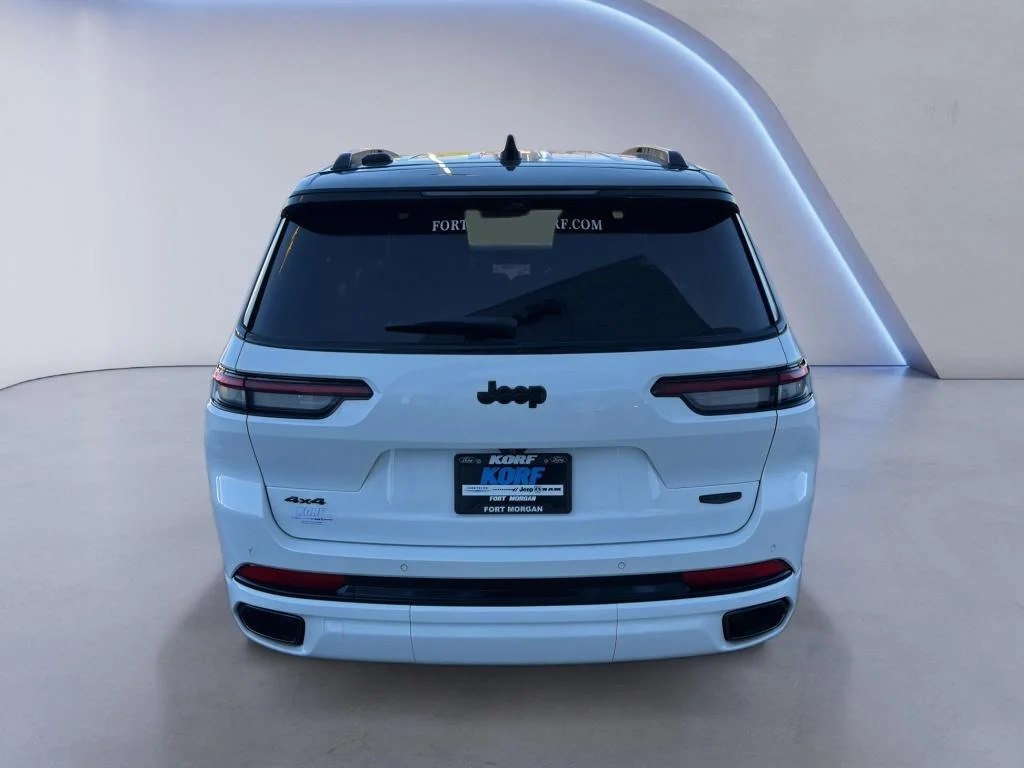 Used 2025 Bright White Clearcoat Jeep Summit Reserve image 4