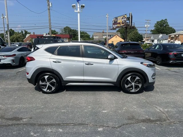 Used 2017 Silver Hyundai Limited image 11