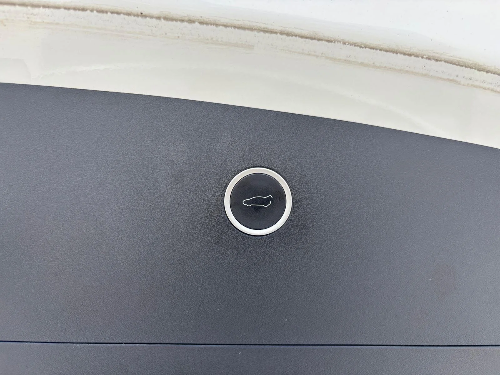 Used 2018 Pearl White Multi-Coat Tesla 75D image 41