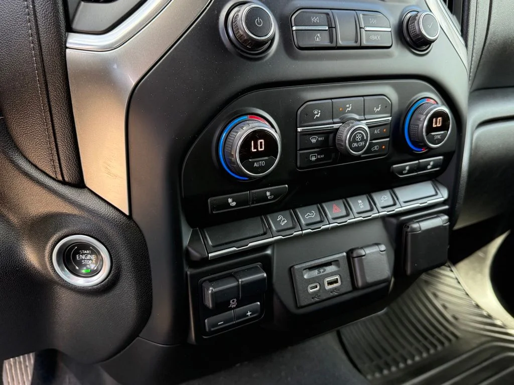 Used 2020 Black Chevrolet LTZ image 23