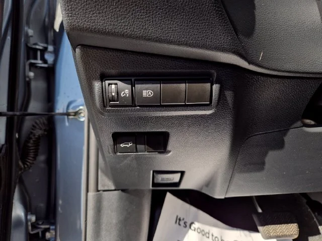 Certified Used 2024  Toyota XLE image 18