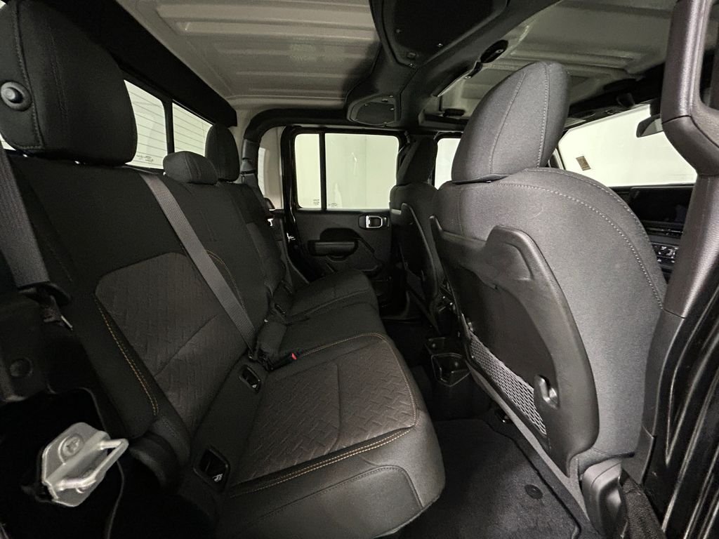 2025 Jeep Gladiator Mojave - Photo 17