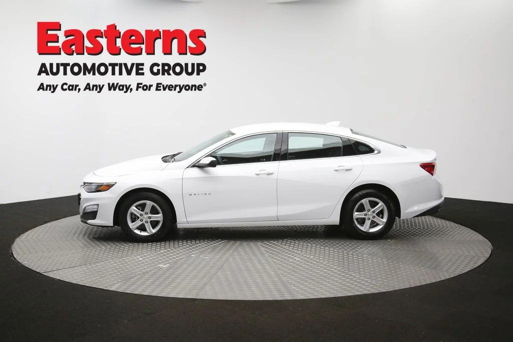 Used 2024 White Chevrolet LT image 59