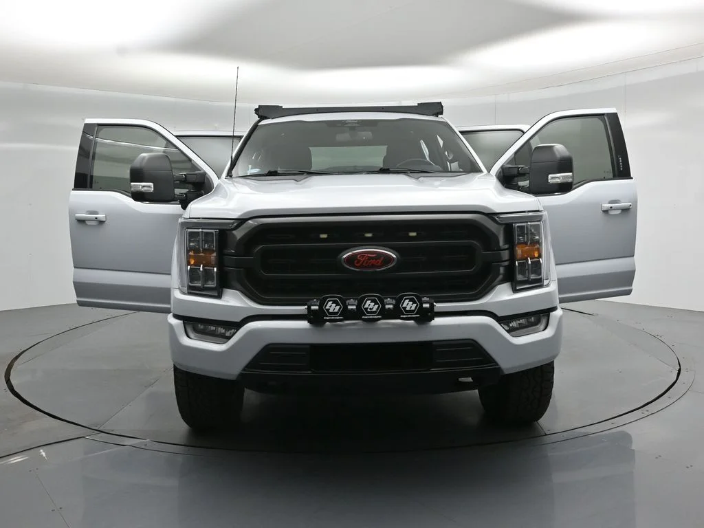 Used 2022 White Ford XLT image 29