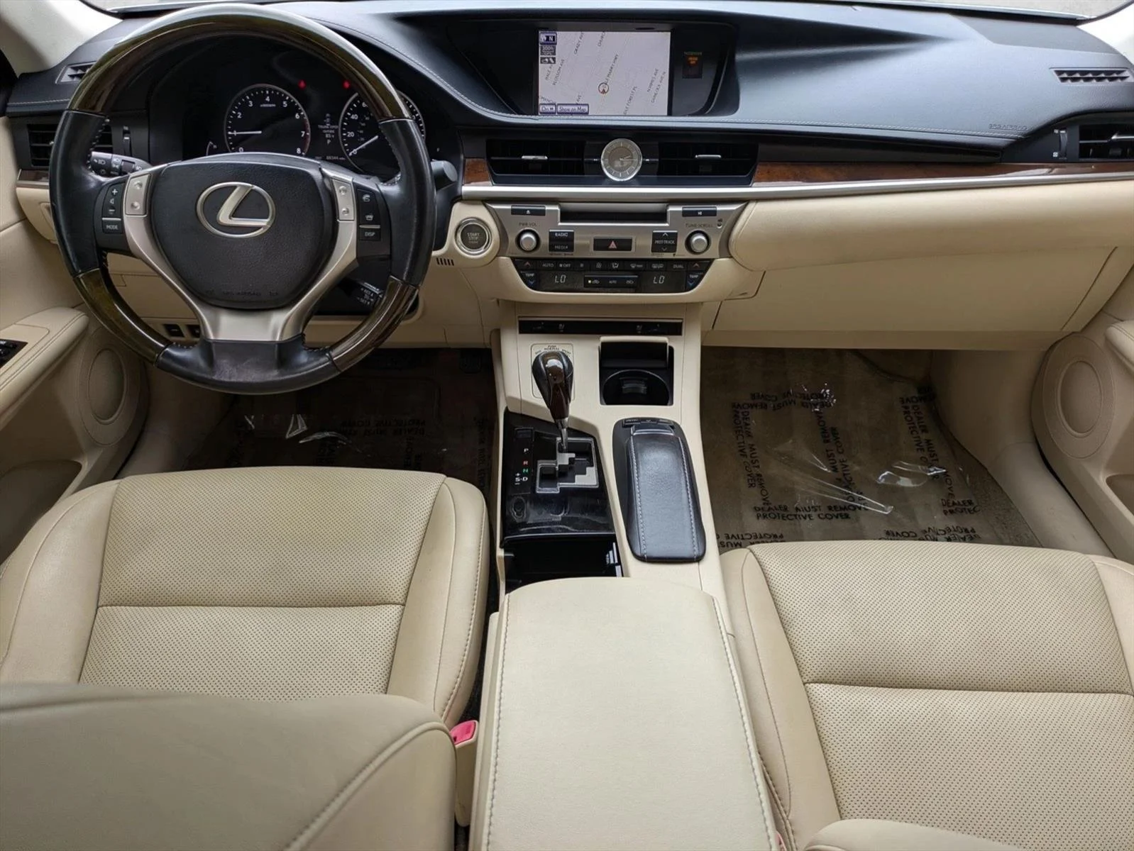 Used 2014 Starfire Pearl Lexus  image 16