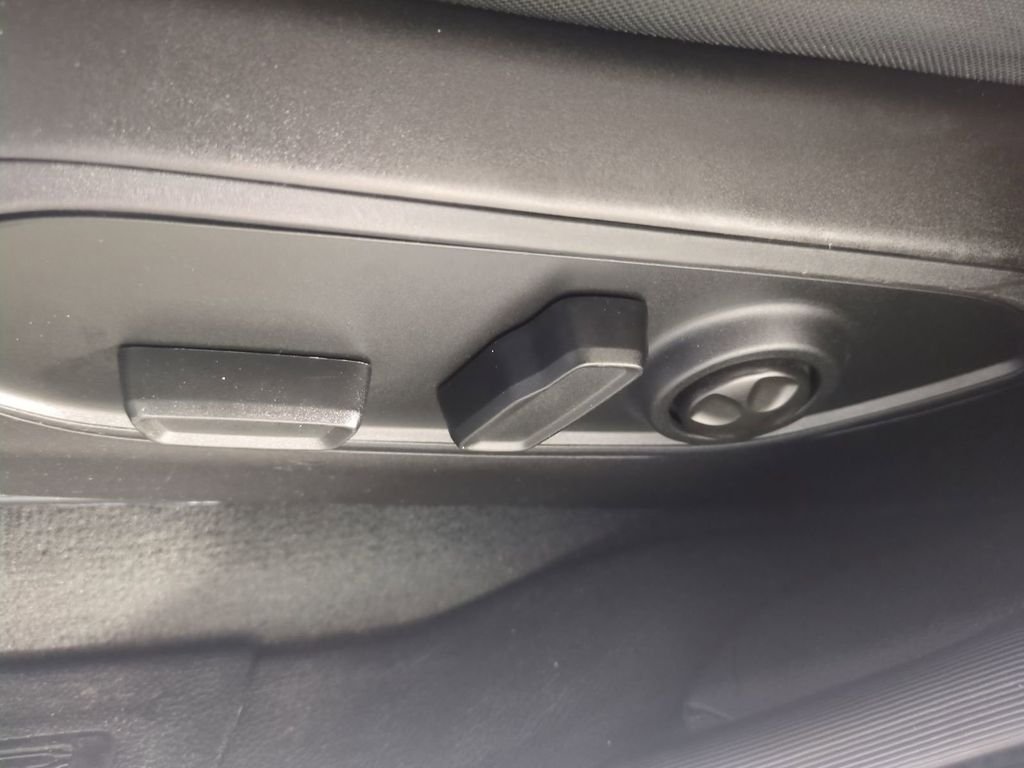 2022 Jeep Grand Cherokee L Laredo - Photo 24