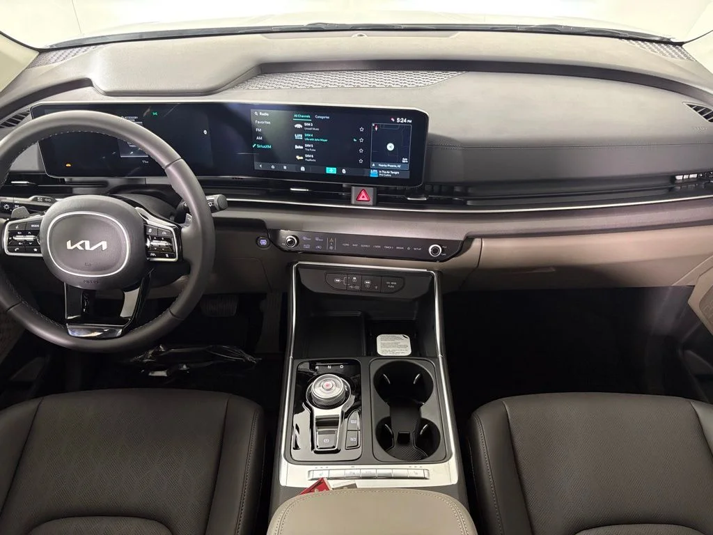 New 2026 Ceramic Silver Kia EX image 34