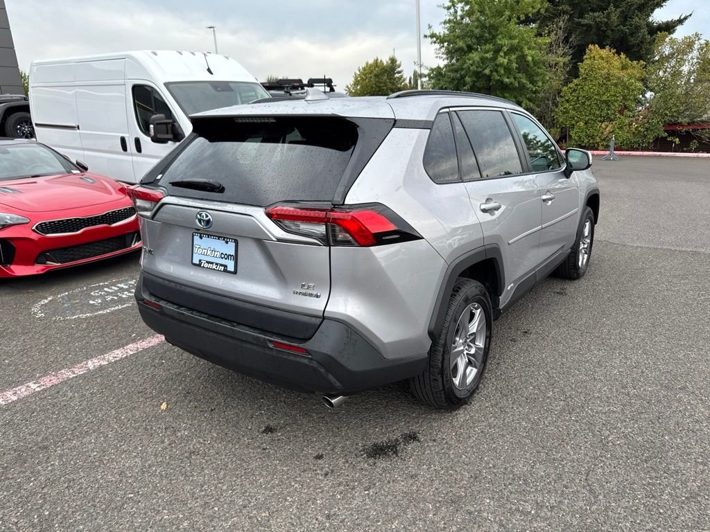 Used 2022 Silver Sky Metallic Toyota LE image 8