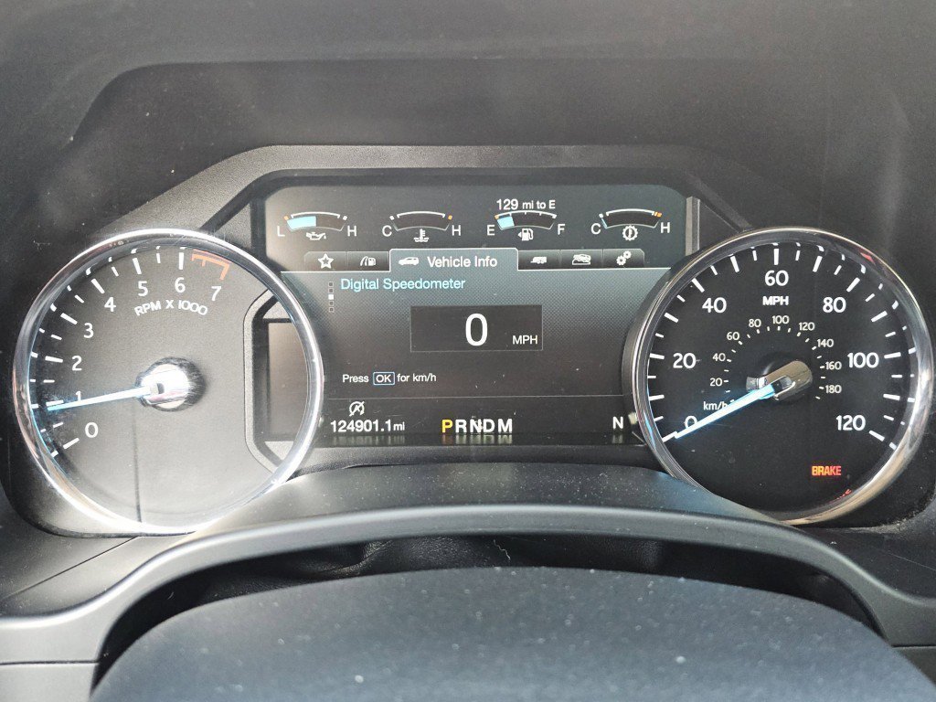 Used 2018 Shadow Black Ford Platinum image 33