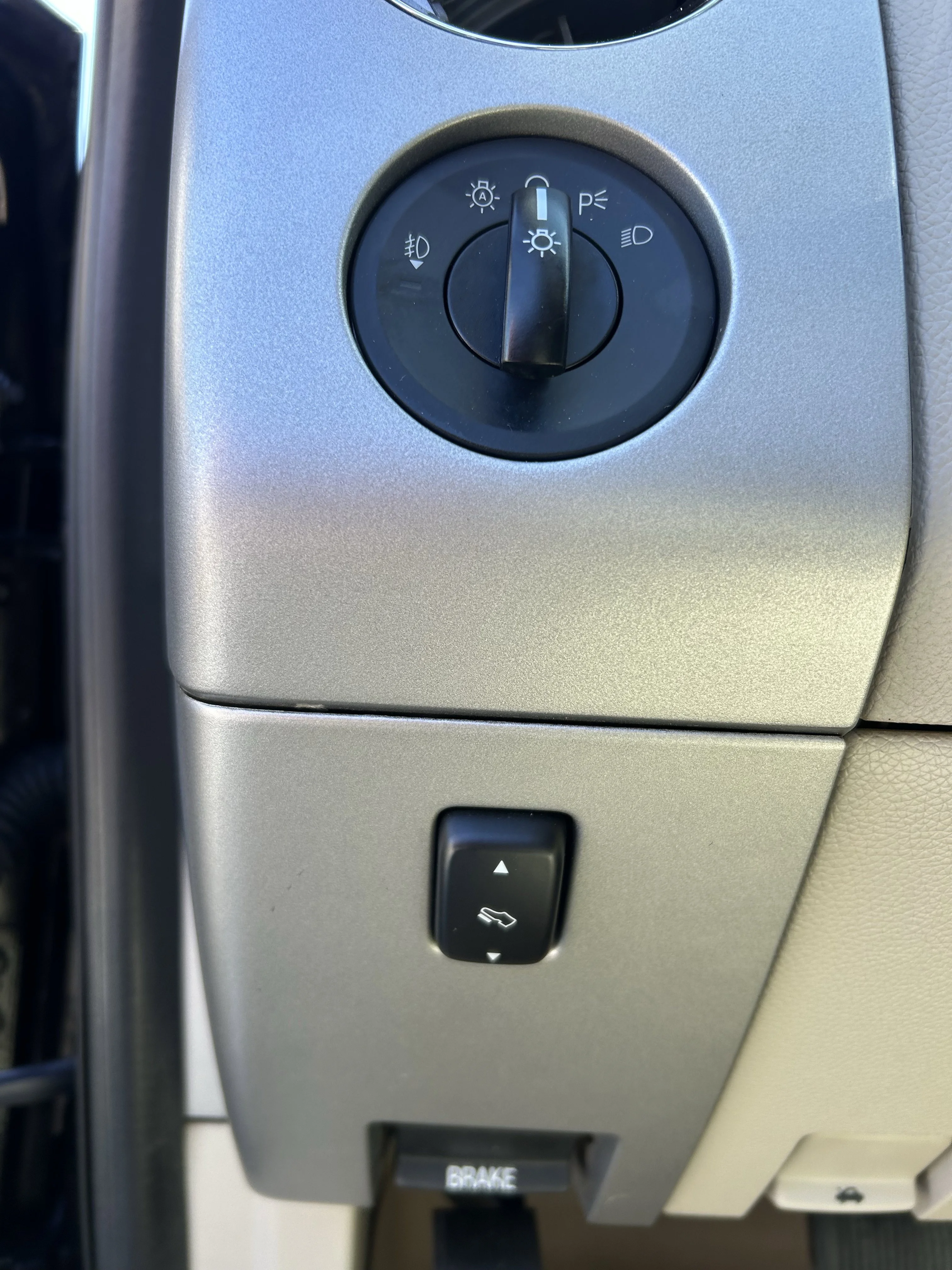 Used 2013 Red Ford Limited image 20