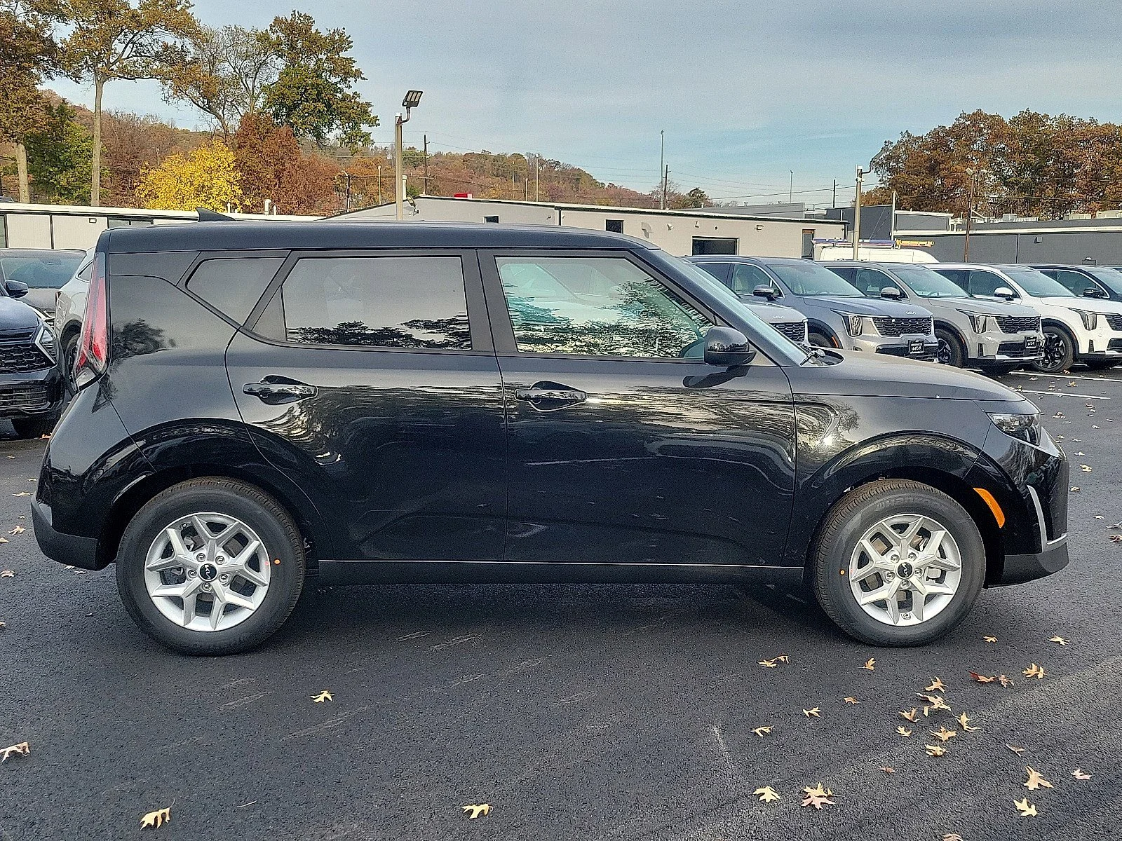 2025 Kia Soul LX - Photo 8