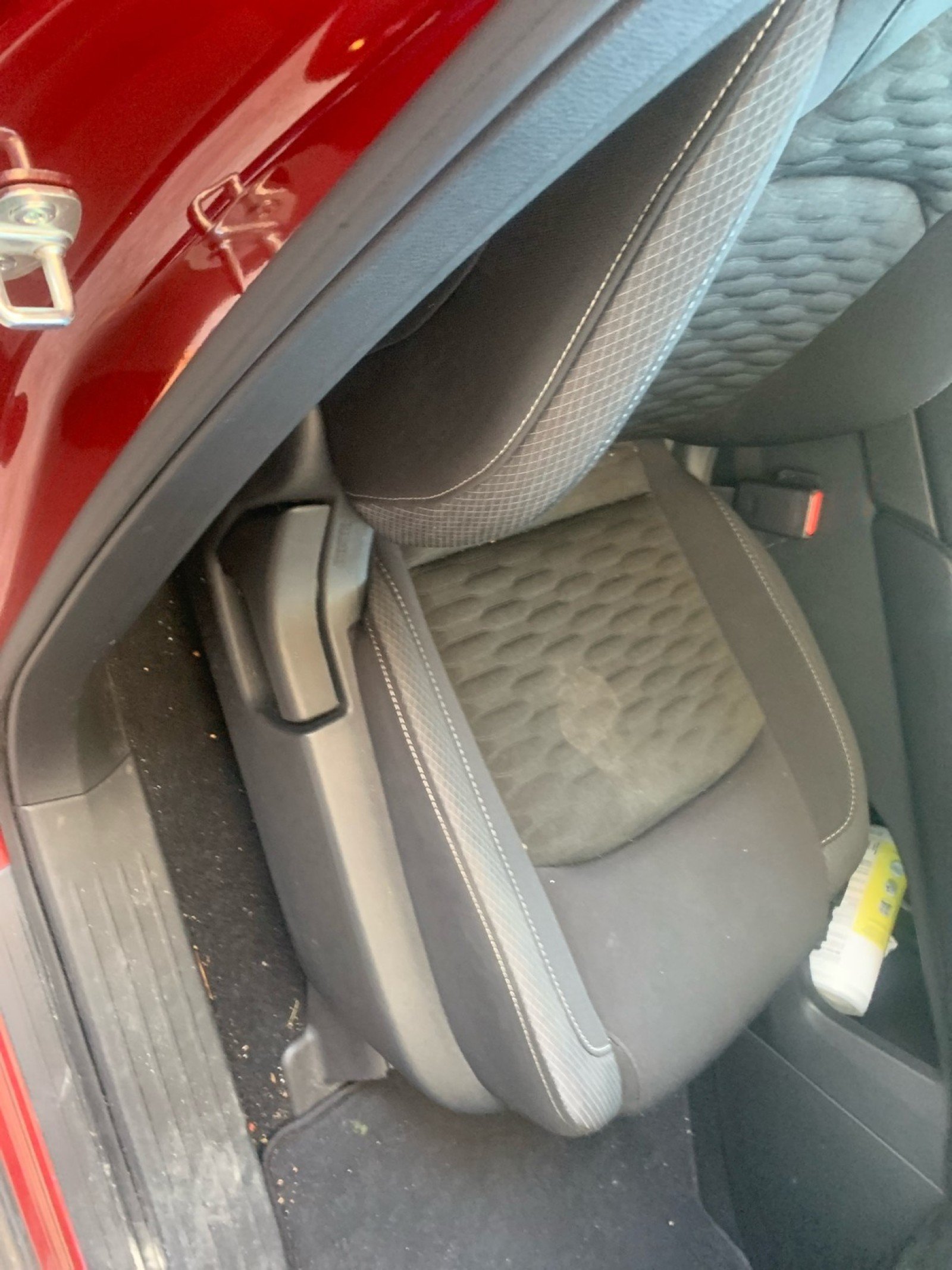 2022 Nissan Pathfinder photo 3 of 19