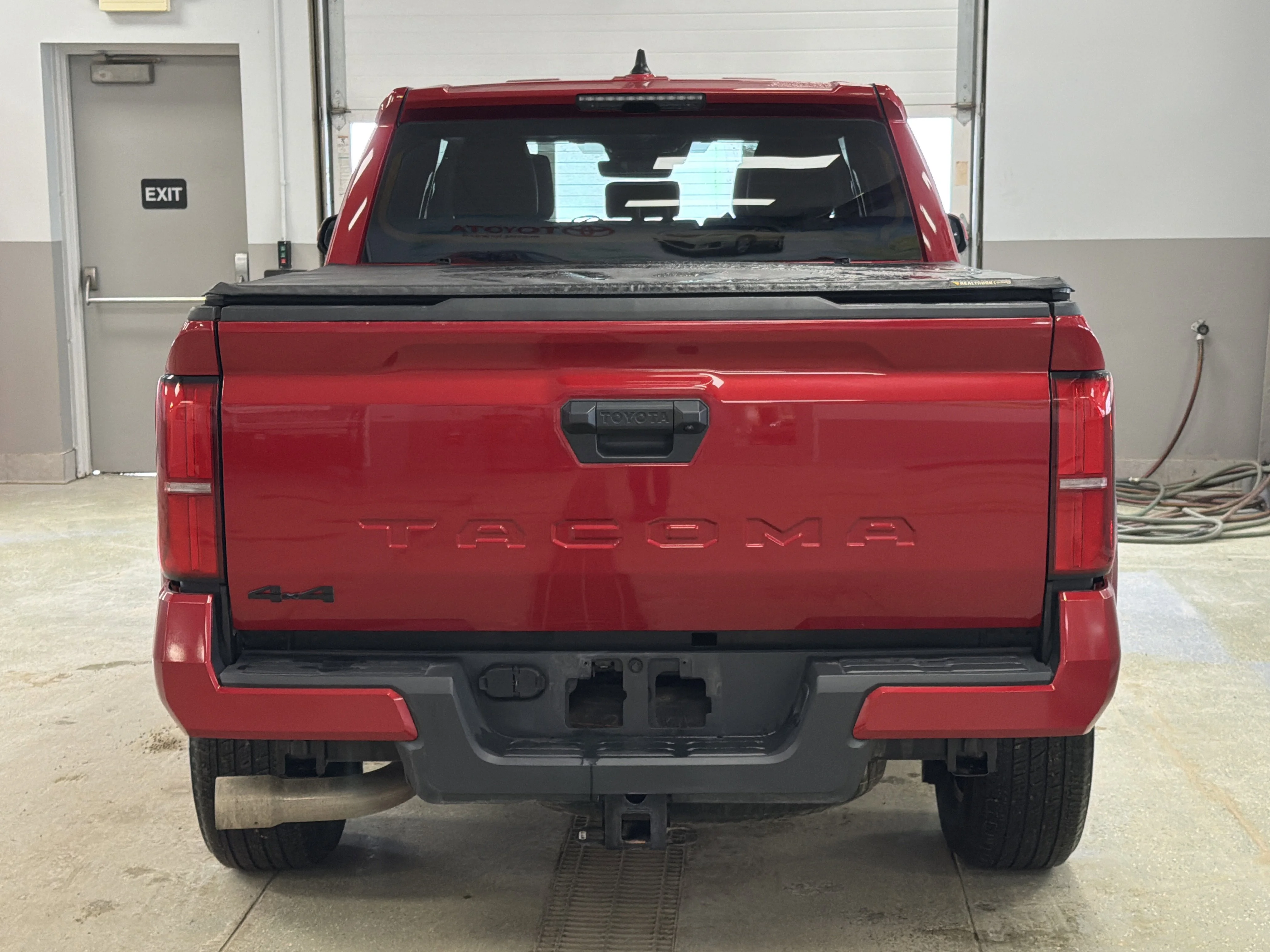 2024 Toyota Tacoma TRD Sport - Photo 10