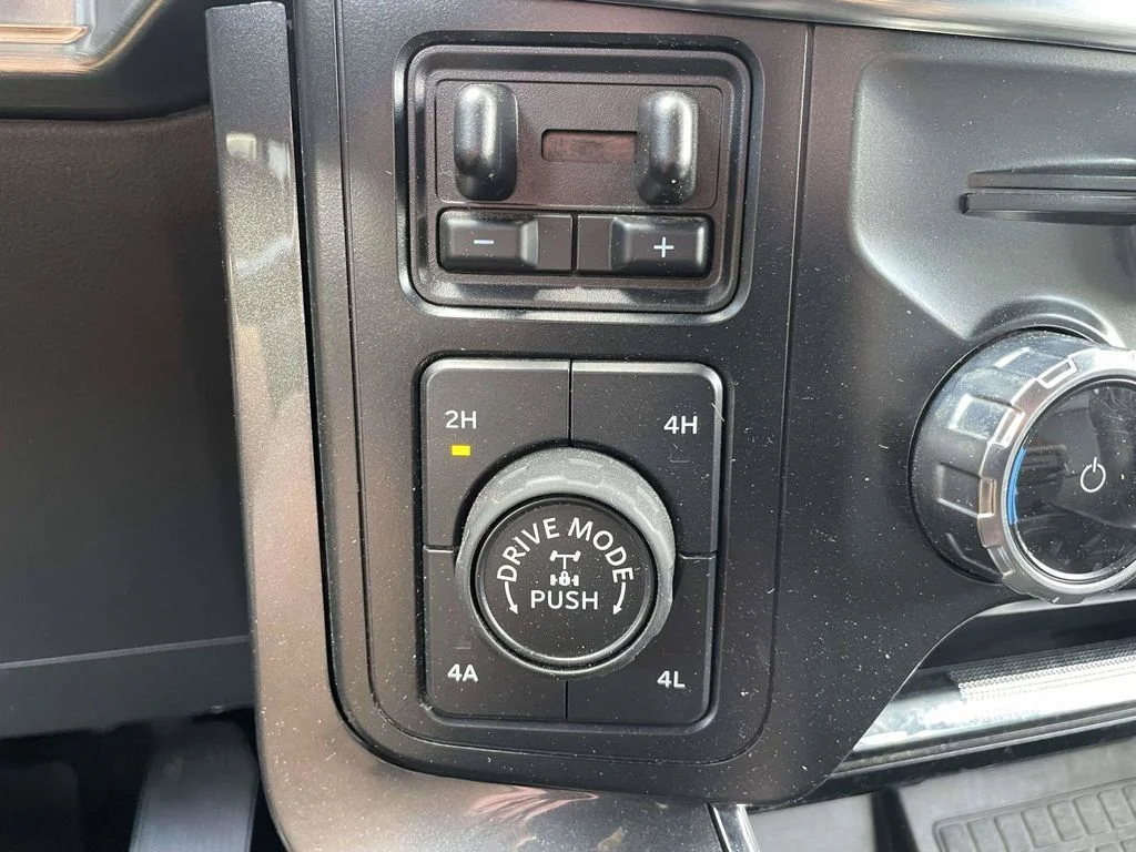 Certified Used 2022 Silver Ford Lariat image 24