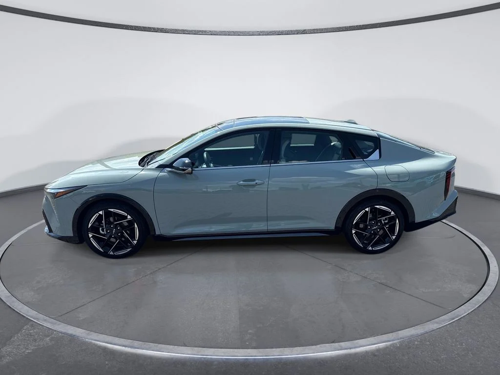 Used 2026 Gray Kia GT-Line image 4
