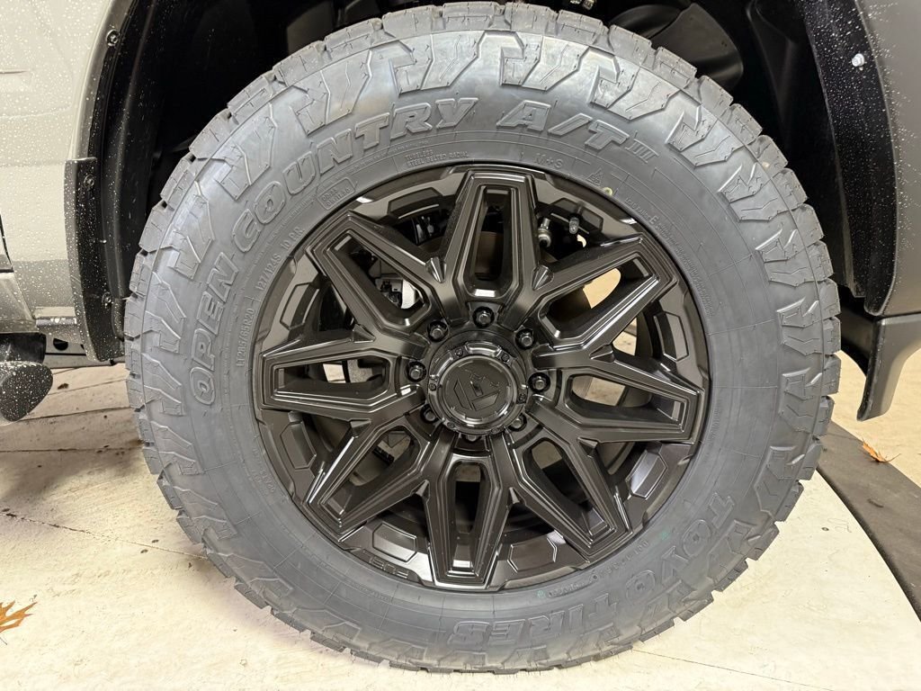 New 2026 Ceramic Gray Clearcoat RAM Tradesman image 8