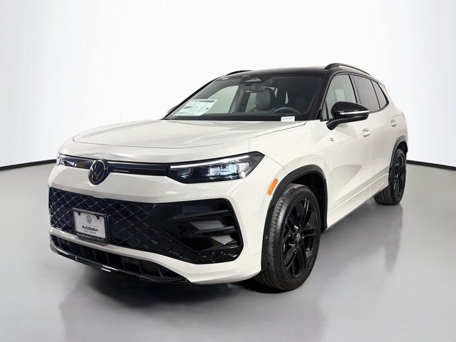 New 2026 Volkswagen Tiguan SE R-Line Black