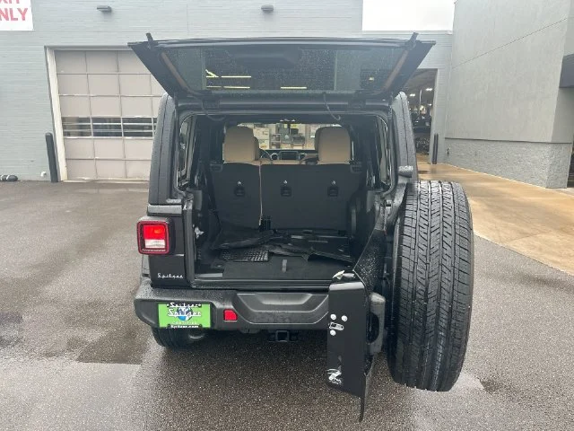 Used 2023 Black Jeep Sahara image 26