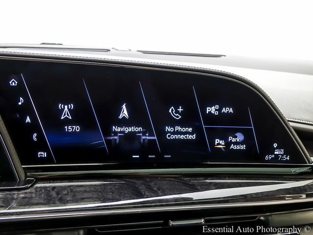 Certified Used 2022 Crystal White Tricoat Cadillac Premium Luxury image 16