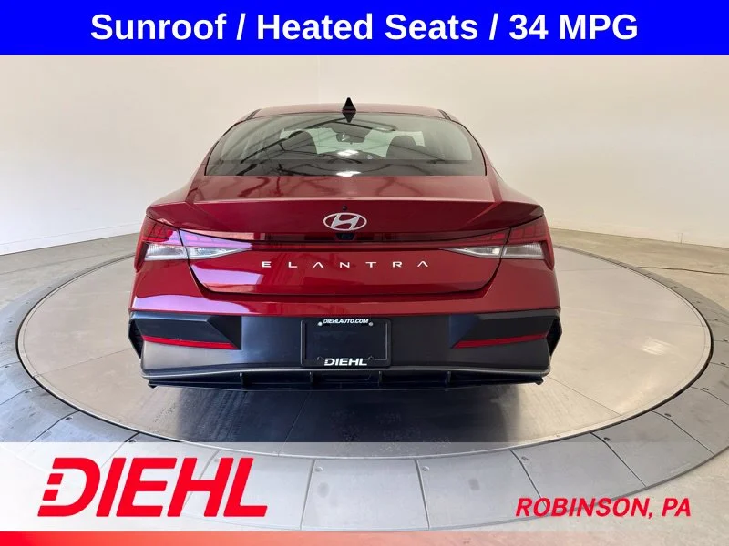 Used 2024 Red Hyundai SEL image 6