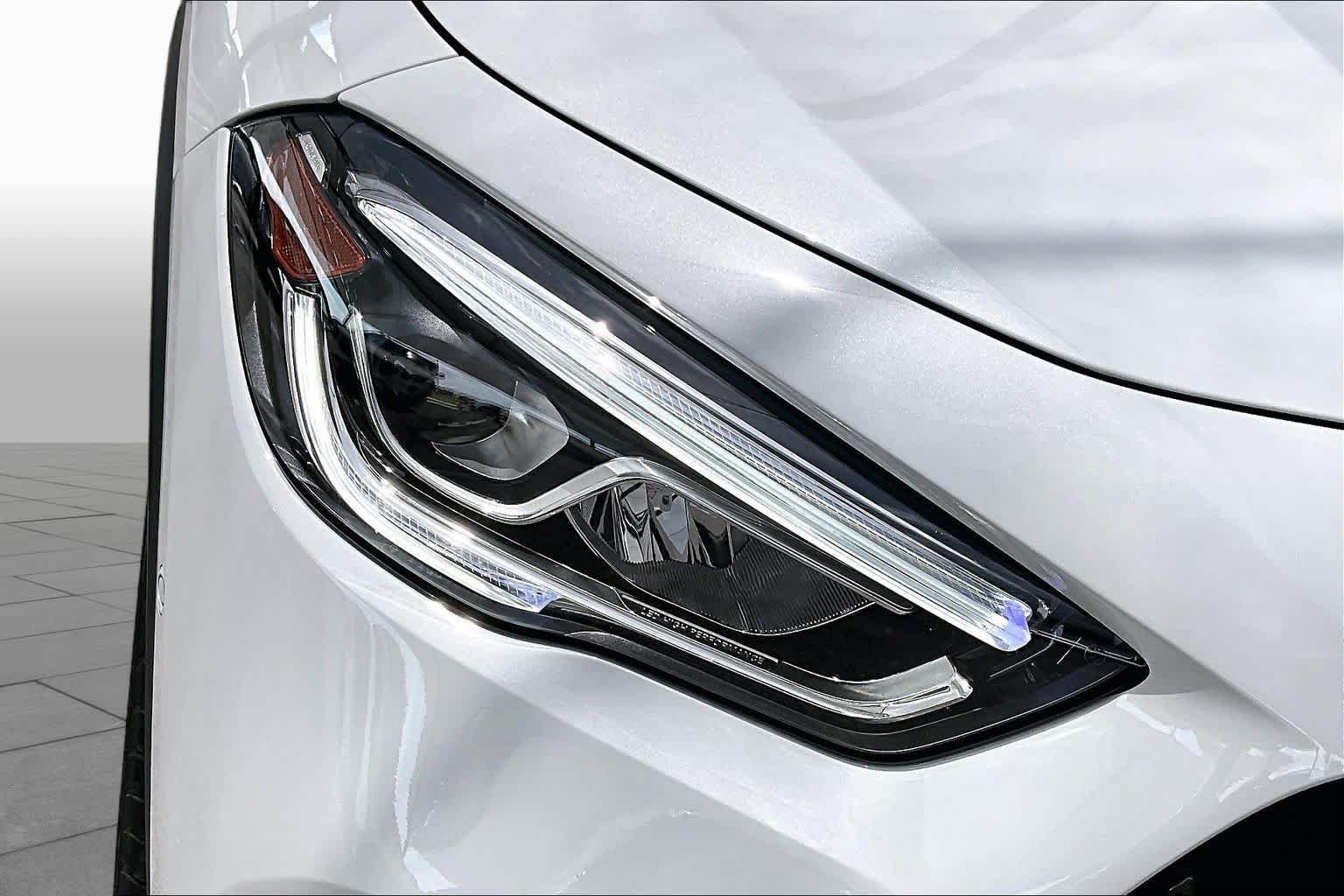 Used 2023 Digital White Metallic Mercedes-Benz AMG® GLA 45 image 28