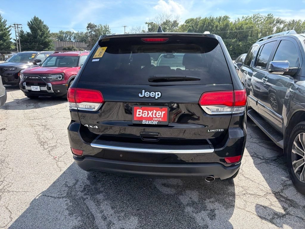 Used 2018 Diamond Black Jeep Limited image 5