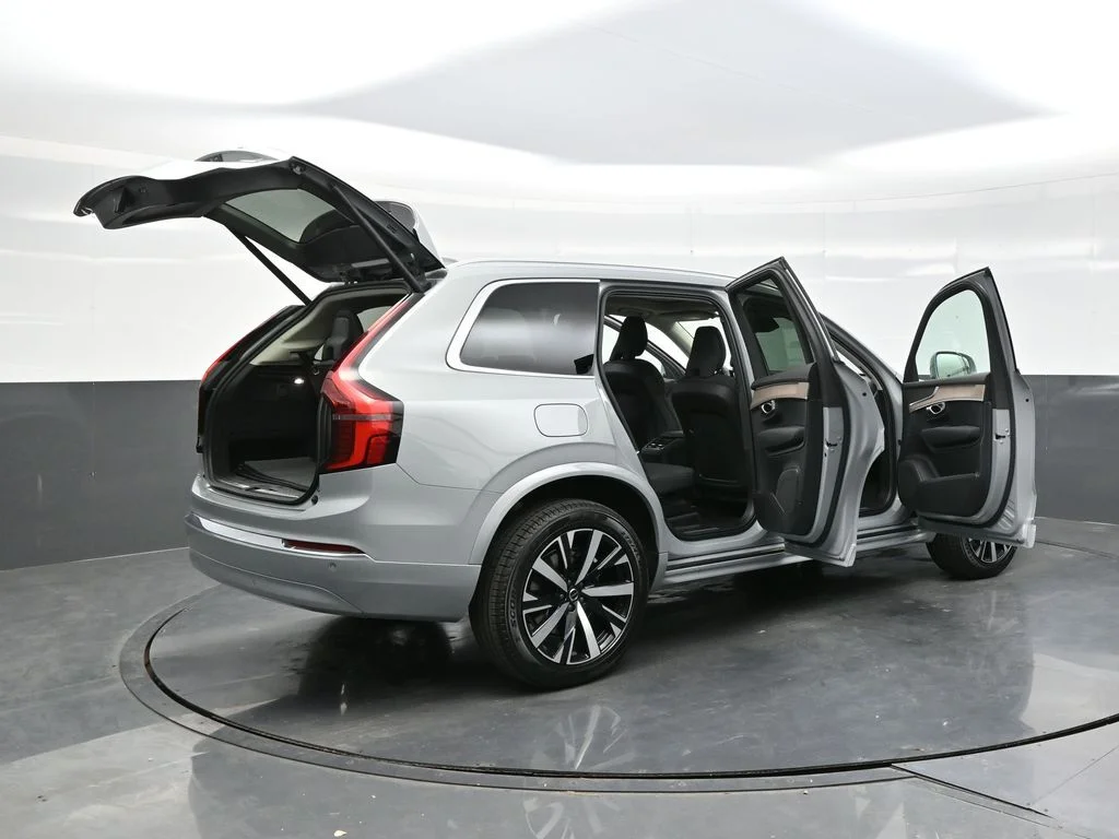 New 2026 Vapour Grey Volvo Core image 52