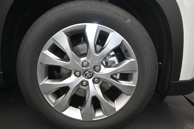 New 2026 Wind Chill Pearl Toyota Limited image 18