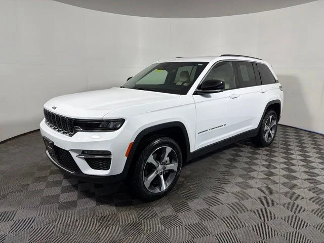 Certified Used 2023 White/off-white Jeep Limited image 5
