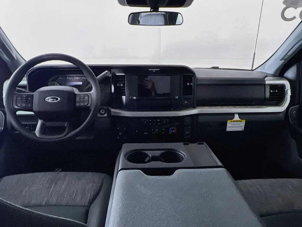 New 2026 Carbonized Gray Metallic Ford XLT image 7