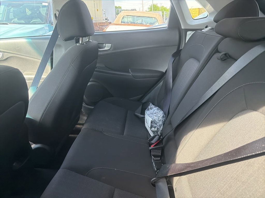 Used 2023  Hyundai SEL image 9