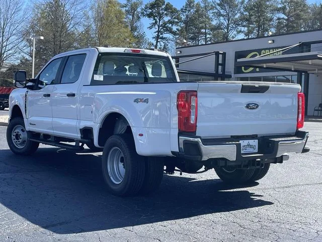 New 2026 Oxford White Ford F-350® XL image 4
