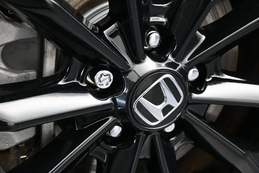 Used 2024 Lunar Silver Metallic Honda Sport image 30