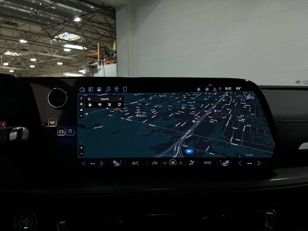 2027 Chevrolet Traverse LT - Photo 19