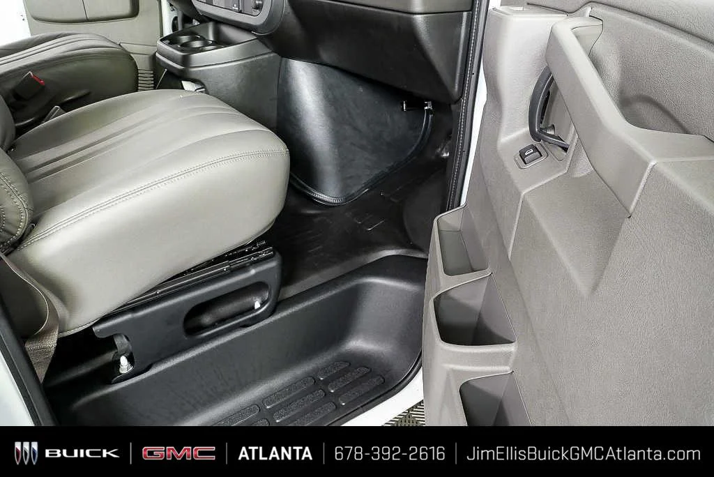 New 2025 Summit White GMC Work Van image 18