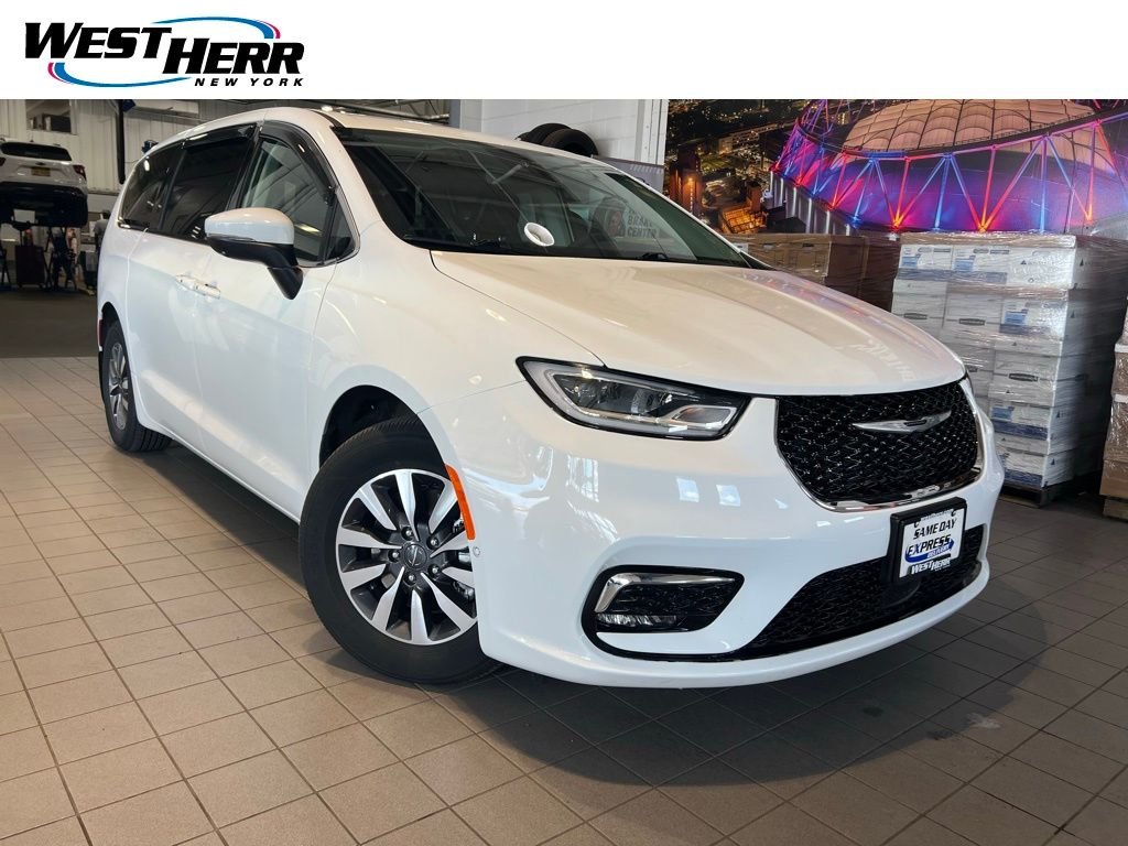 2023 Chrysler Pacifica Hybrid