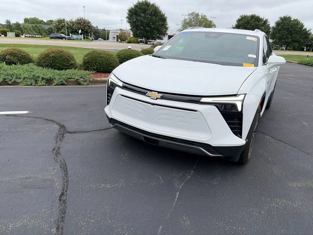 Used 2024 Chevrolet Blazer EV LT with VIN 3GNKDBRJ1RS268914 for sale in Wilson, NC
