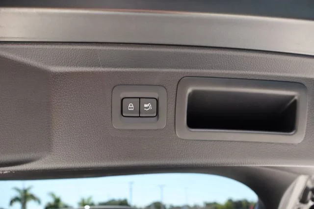 Used 2025 Machine Gray Mazda Premium image 25