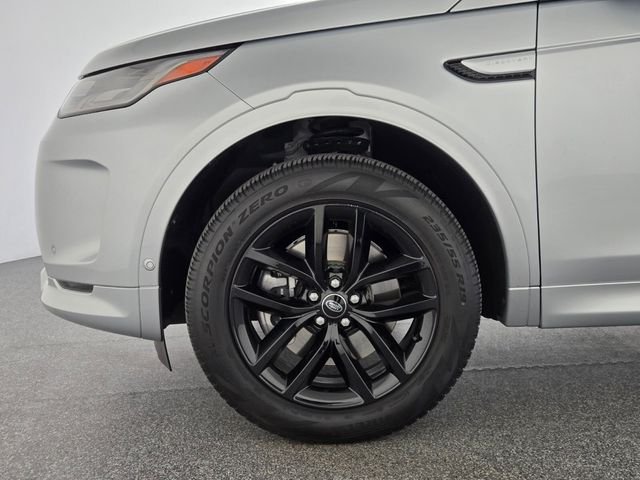Used 2025 Silver Land Rover S image 9