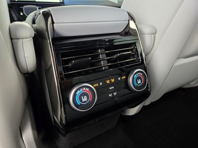 New 2026 Varesine Blue Land Rover SE image 13
