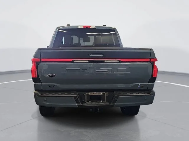 Used 2023 Gray Ford Platinum image 3