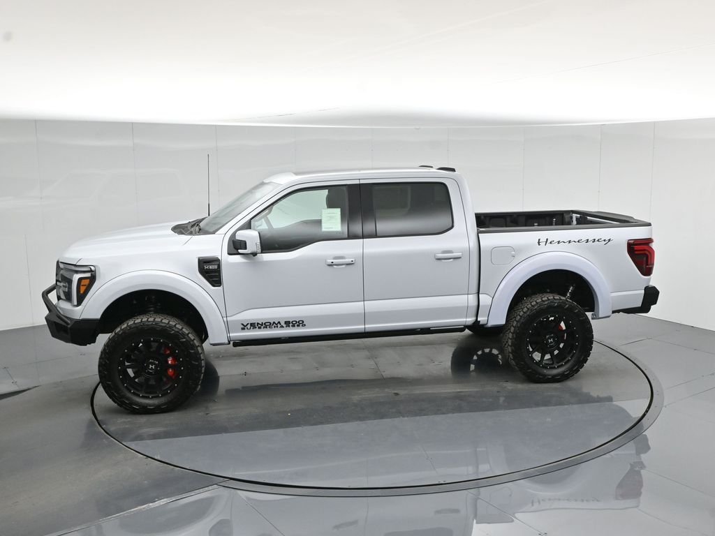 New 2025 Space White Metallic Ford Lariat image 46