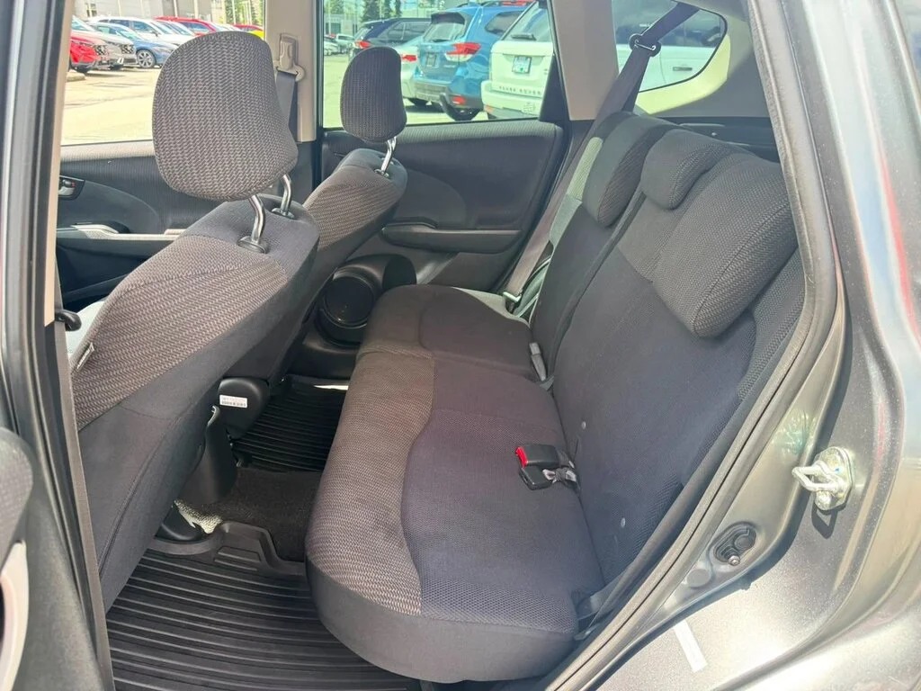 Used 2014  Honda DX-A 5AT Dilawri Certified   Local BC   Great Cond image 15